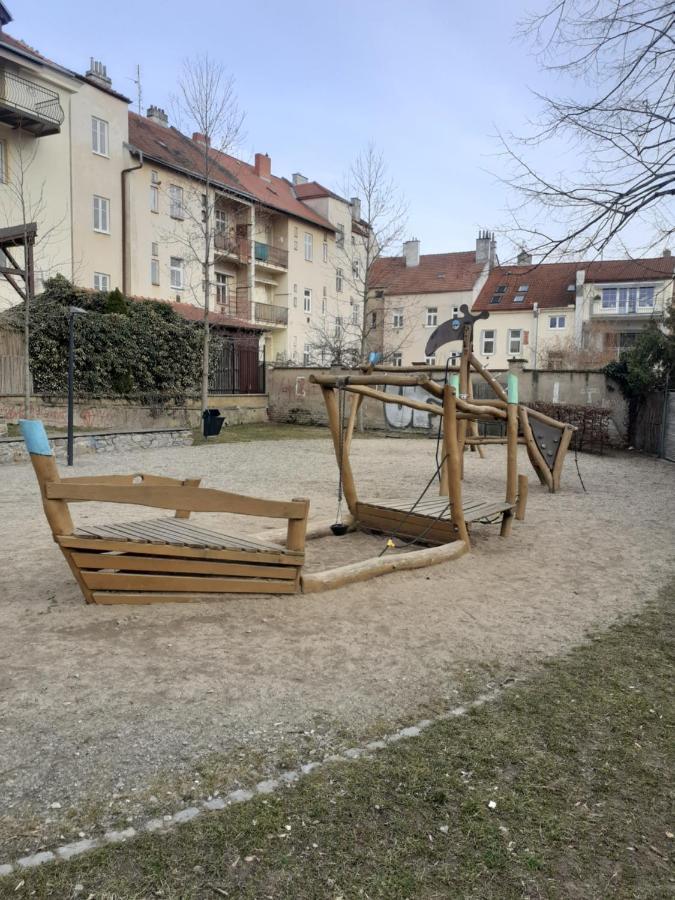 Ubytovani Na Spravnem Miste Зноймо Экстерьер фото